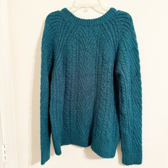 Forever 21 Contemporary Cable Knit Sweater - Picture 2 of 11